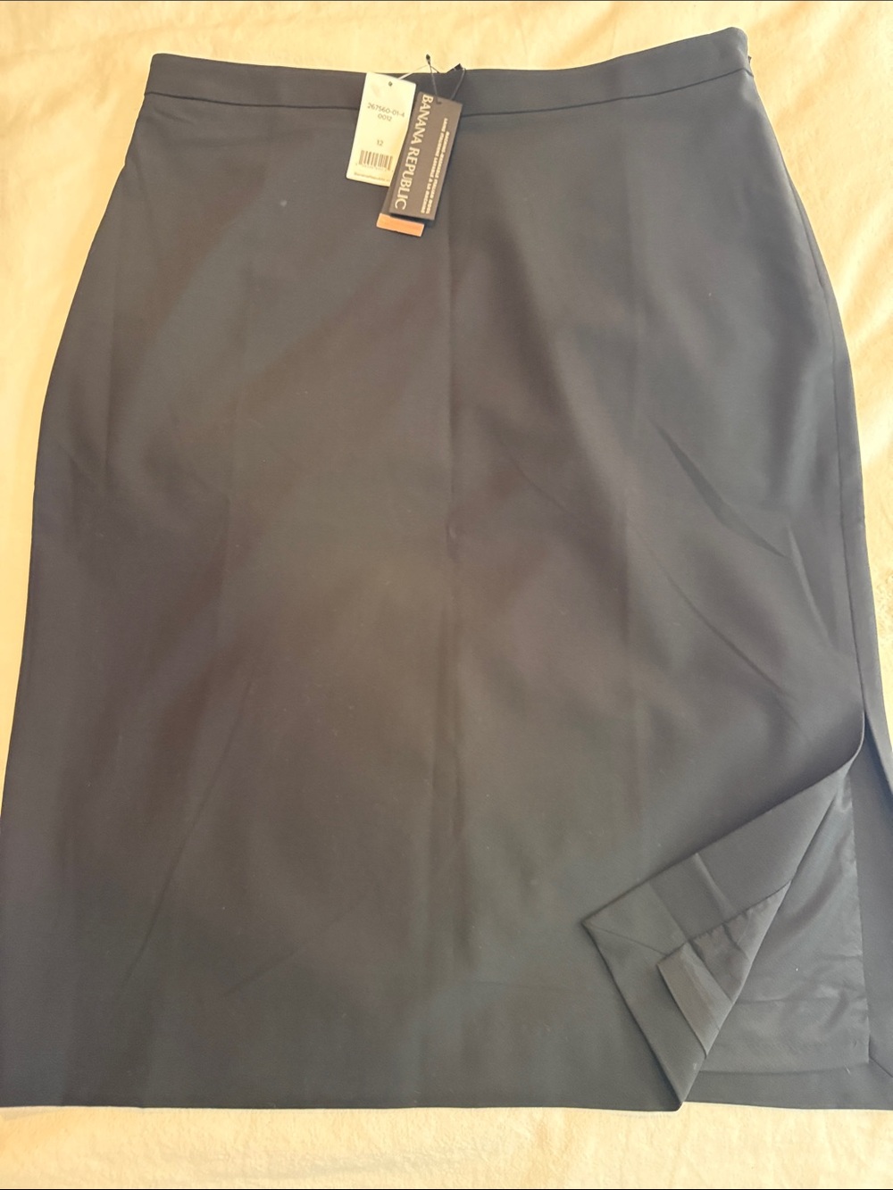 BR machine washable Italian wool classic pensic skirt. NEW! Size 12